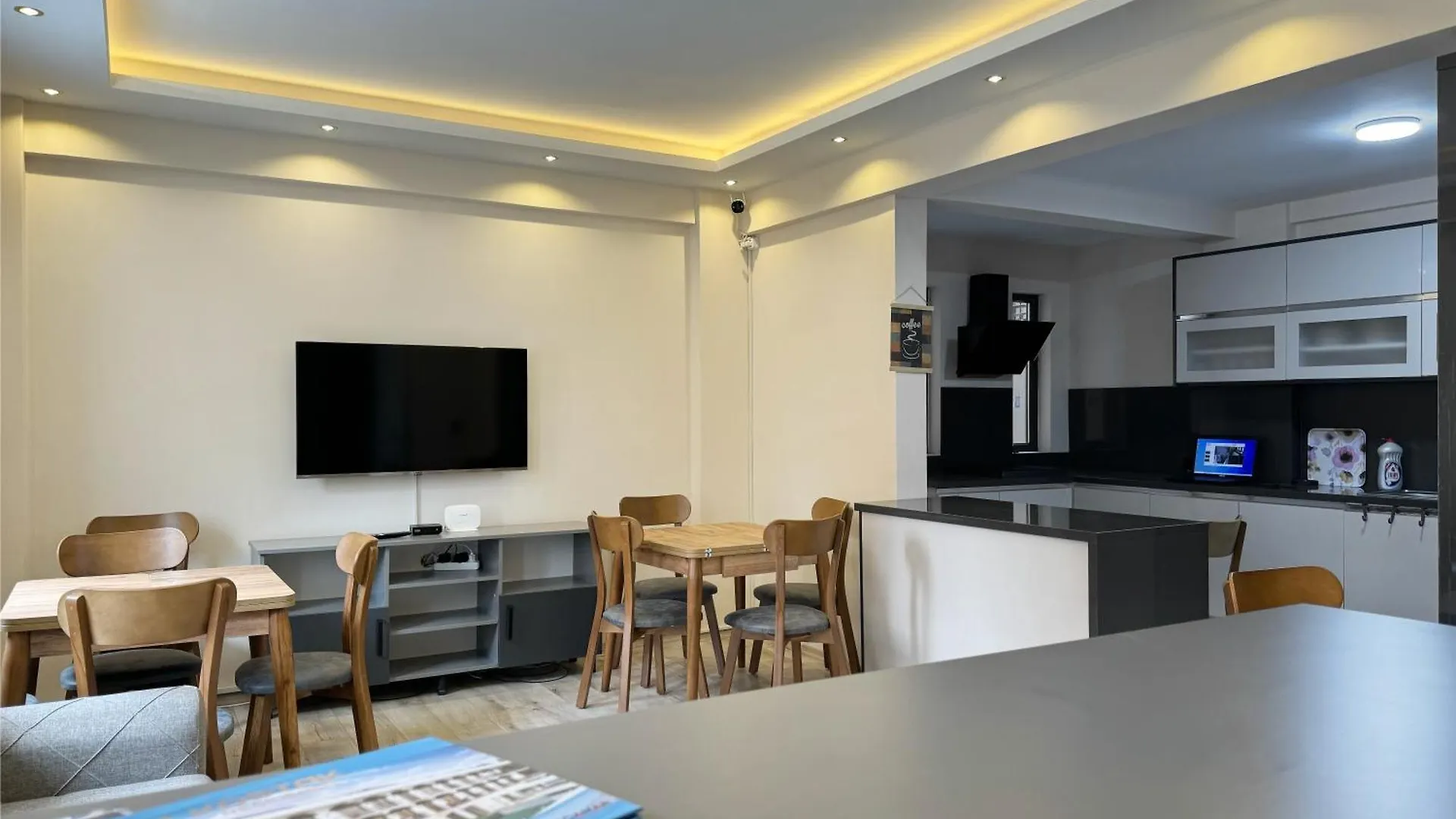 Apart Otel Koskhotel Kuşadası
